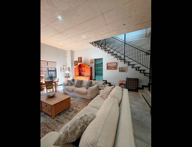 3 BEDROOM APARTMENT FOR SALE IN MENLO PARK